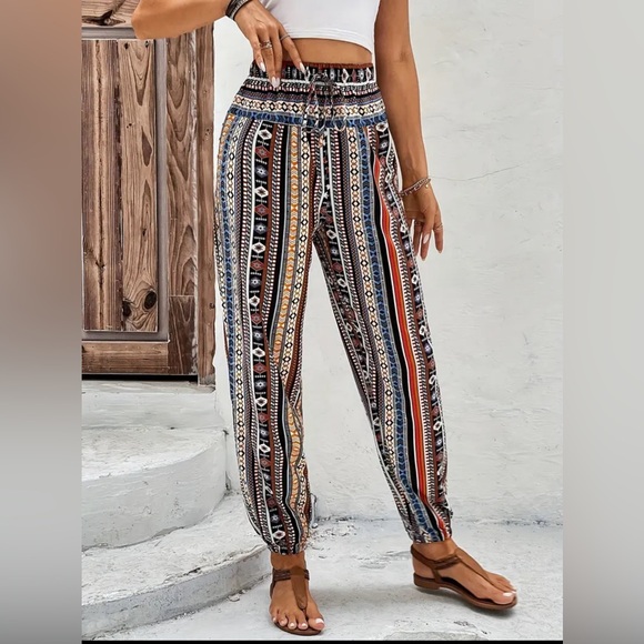 Pants - NWOT Tribal Print Drawstring Jogger Pants